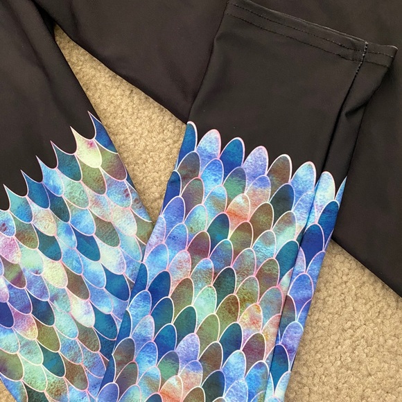 Nalu tribe long black/mermaid scale size M legging - Picture 5 of 8